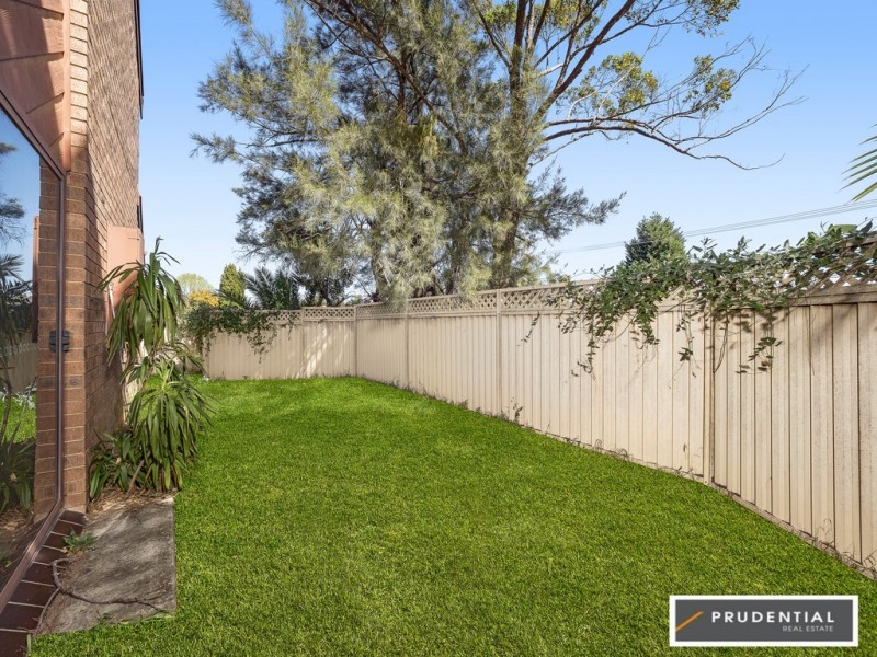 1/8 Margaret Street, Minto NSW 2566