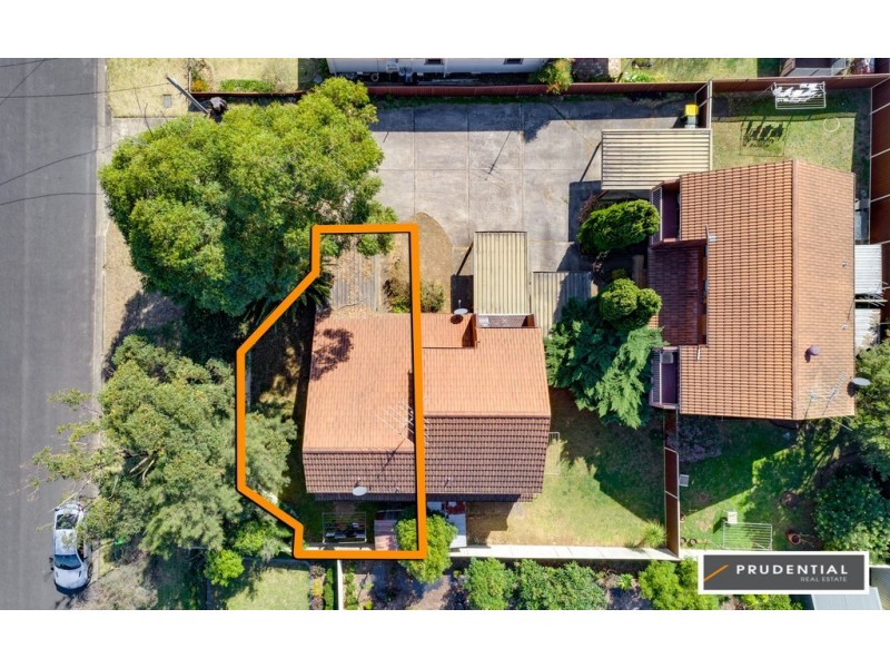1/8 Margaret Street, Minto NSW 2566