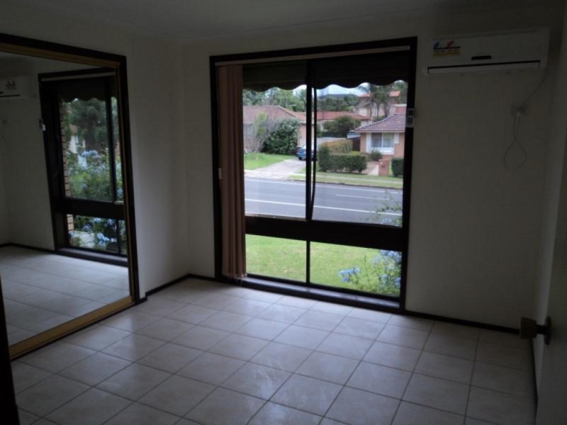 20 Crispsparkle Drive, Ambarvale NSW 2560