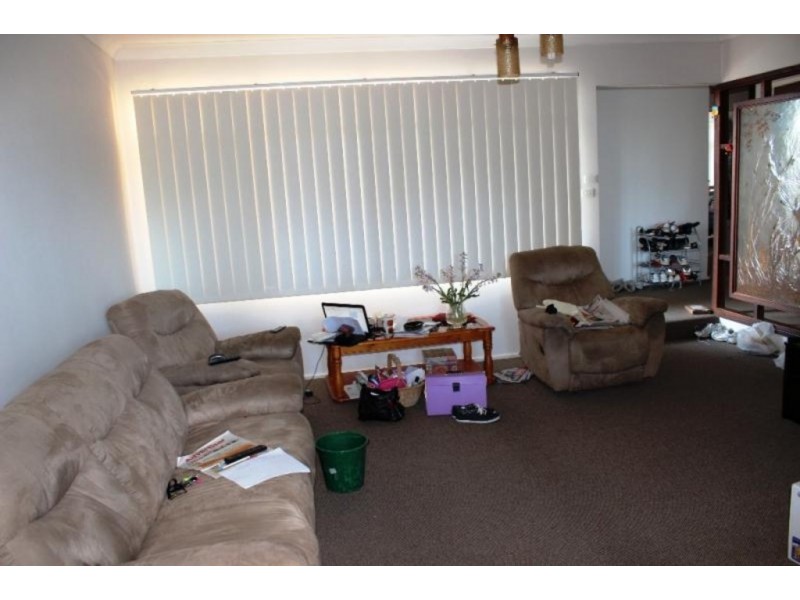 33 Angle Road, Leumeah NSW 2560