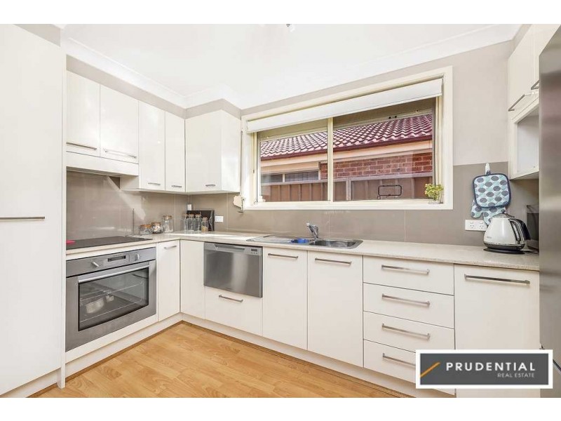 42 Aberfeldy Crescent, St Andrews NSW 2566