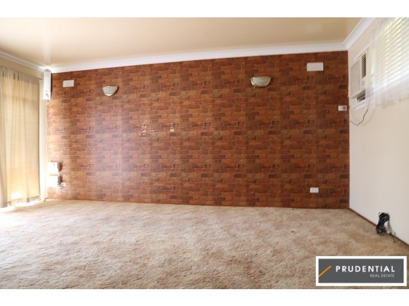 42 Raymond Crescent, Campbelltown NSW 2560