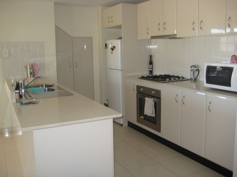 15/41 Woodhouse Drive, Ambarvale NSW 2560
