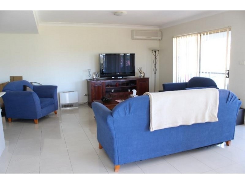 15/41 Woodhouse Drive, Ambarvale NSW 2560