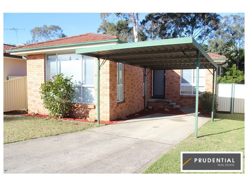 10 Tungoo Place, St Helens Park NSW 2560