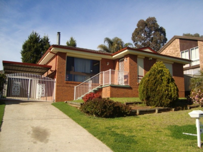 16 Kittyhawk Cres, Raby NSW 2566