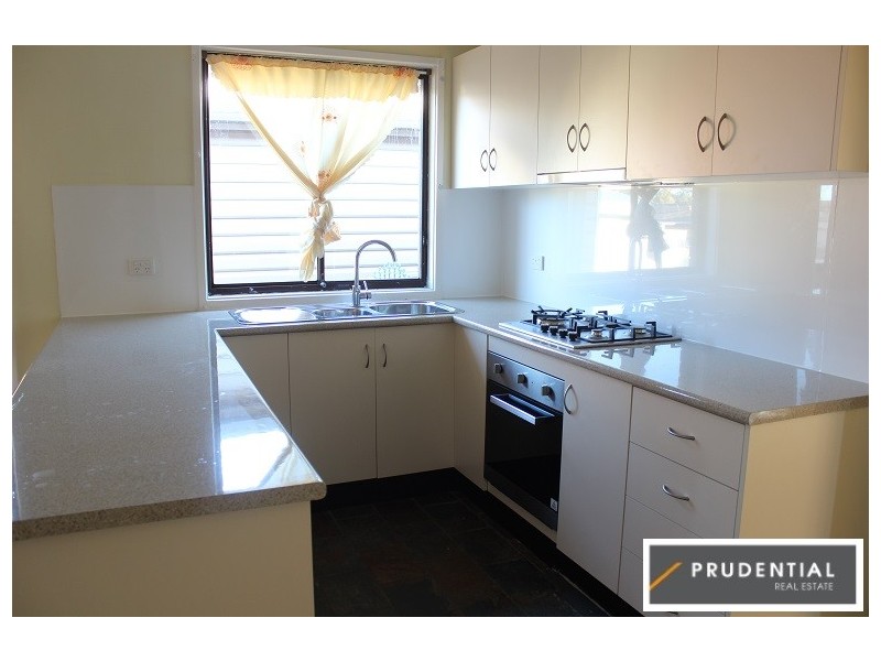 75 Demetrius Road, Rosemeadow NSW 2560