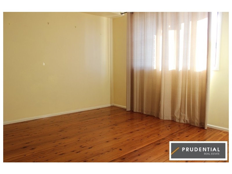 75 Demetrius Road, Rosemeadow NSW 2560