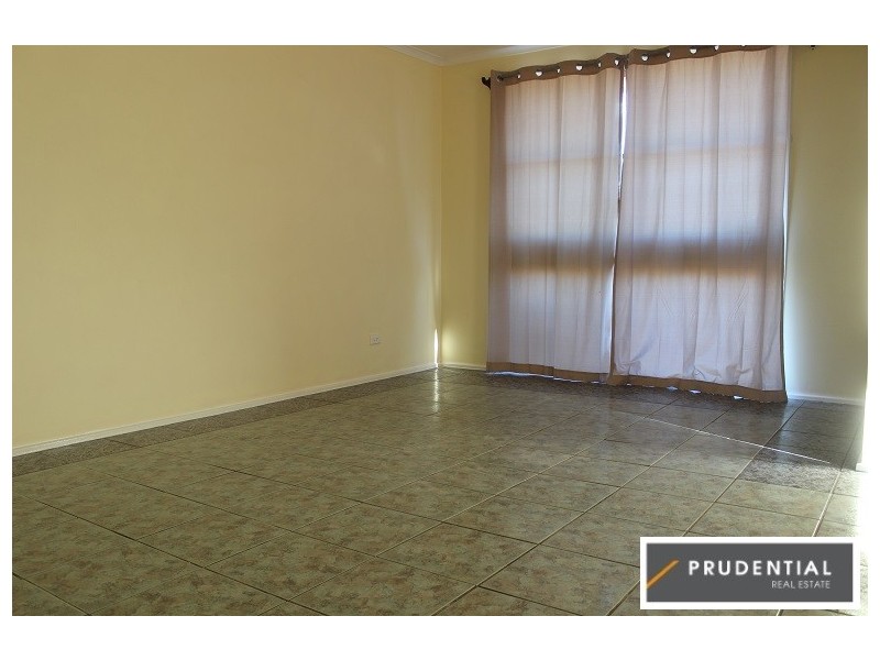 75 Demetrius Road, Rosemeadow NSW 2560