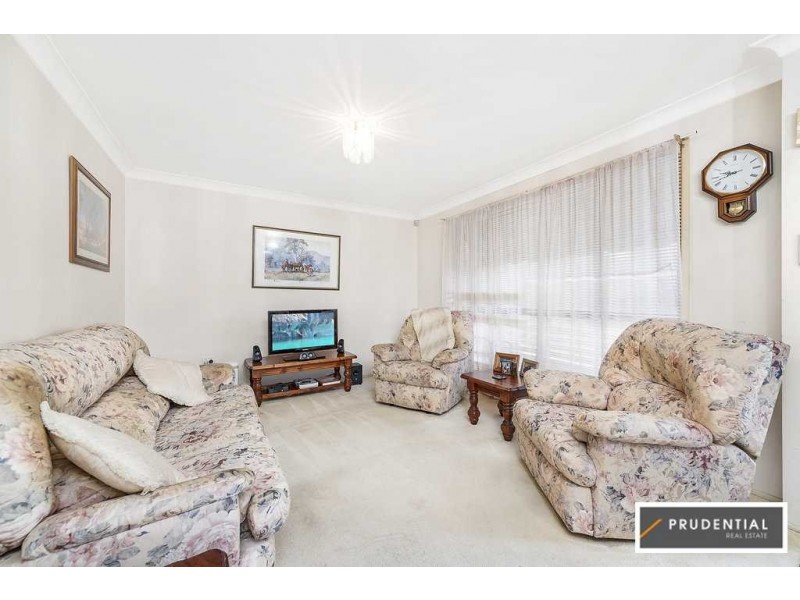 4 Siward Place, Rosemeadow NSW 2560