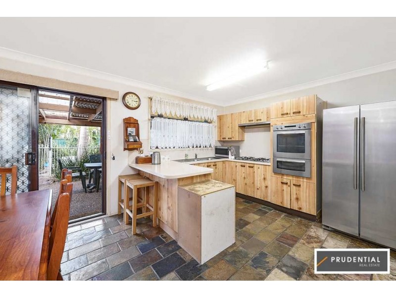 4 Siward Place, Rosemeadow NSW 2560