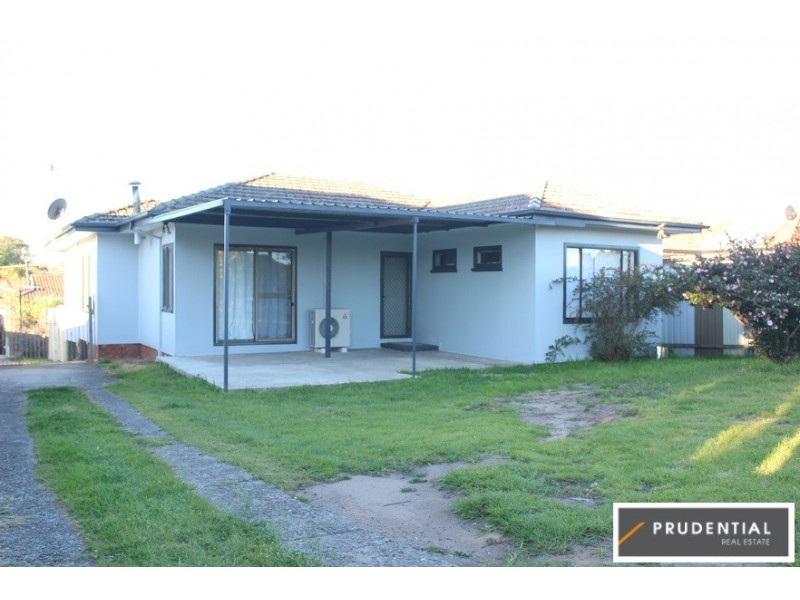16 Bradbury Avenue, Campbelltown NSW 2560