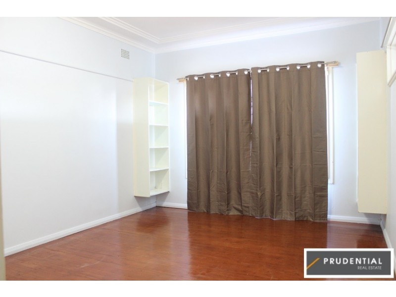 16 Bradbury Avenue, Campbelltown NSW 2560