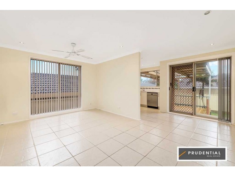 1/25 Parma Crescent, ST HELENS PARK, St Helens Park NSW 2560
