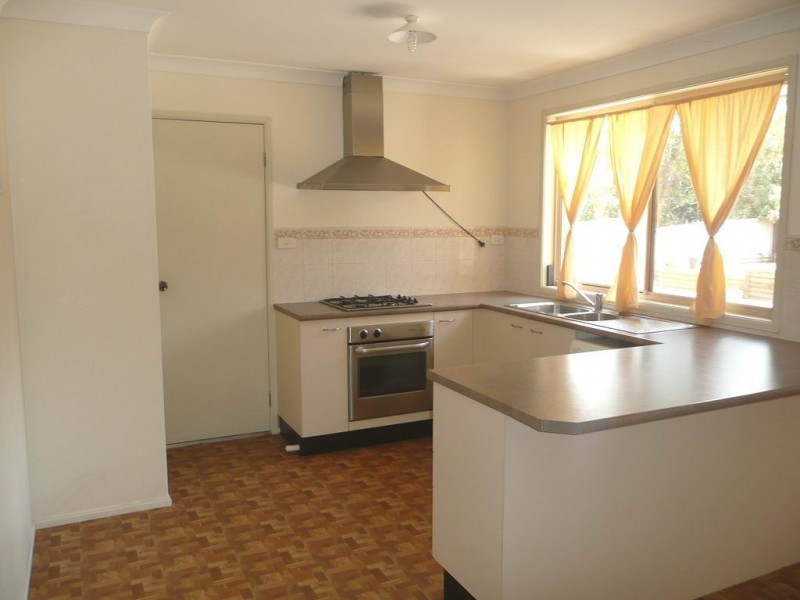 124 Gould Road, Eagle Vale NSW 2558