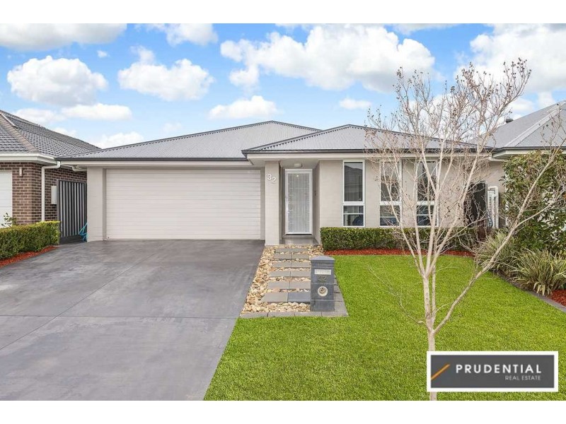 32 Butler Street, Gregory Hills NSW 2557