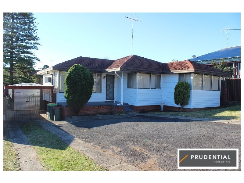 5 Mowatt Street, Narellan NSW 2567