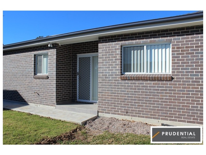 15a Sapphire Place, Eagle Vale NSW 2558