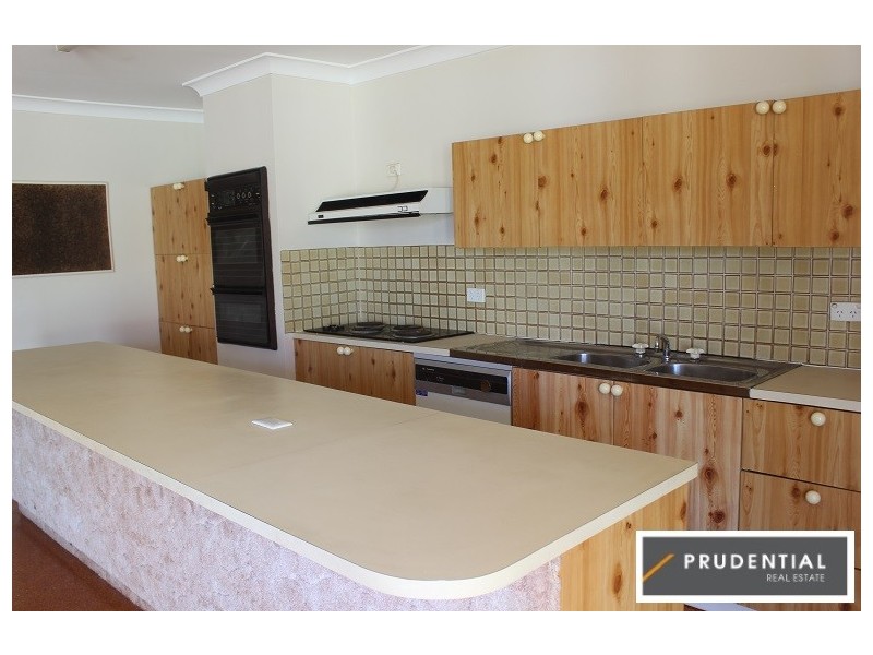 13 Wallaga Ave, Leumeah NSW 2560