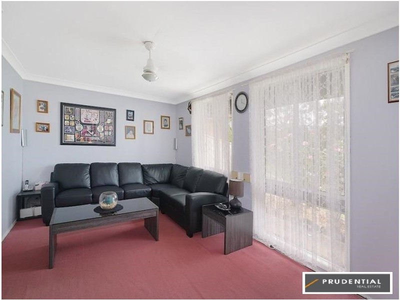 7 Willett Place, Ambarvale NSW 2560