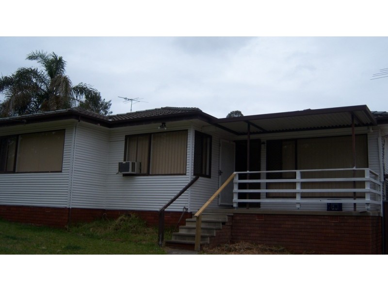 10 Woronora Avenue, Leumeah NSW 2560