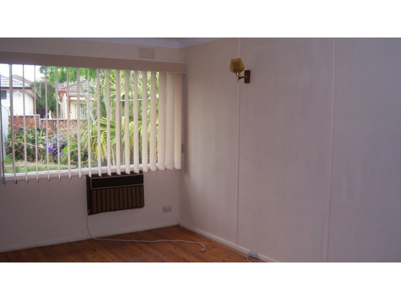 10 Woronora Avenue, Leumeah NSW 2560