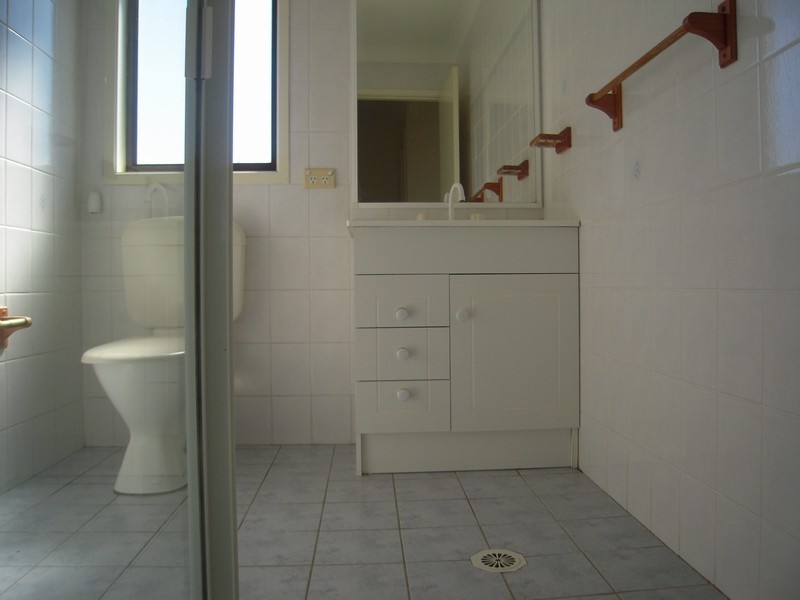 17 Weemala Crescent, Bradbury NSW 2560