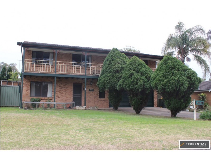 17 Kittyhawk Crescent, Raby NSW 2566