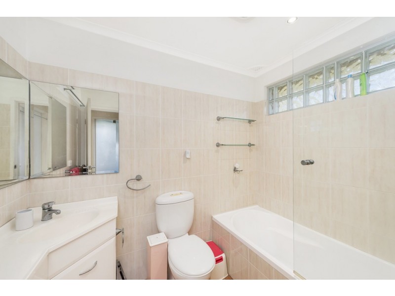 3 Rushes Place, Minto NSW 2566