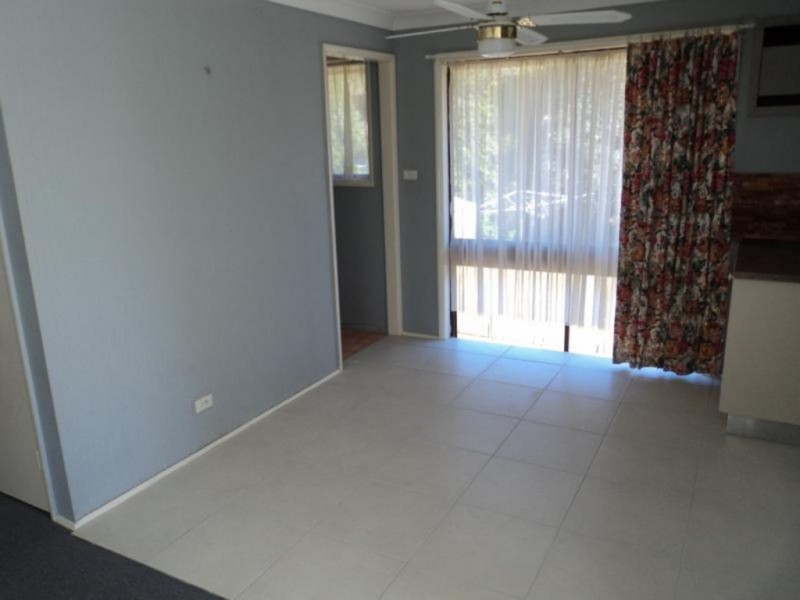 17a Crispsarkle Drive, Ambarvale NSW 2560