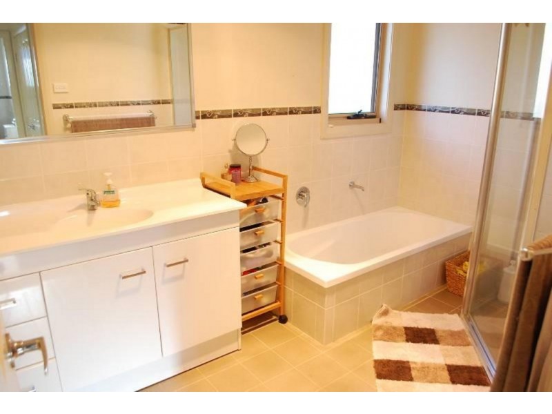 2/72 Broughton Street, Campbelltown NSW 2560