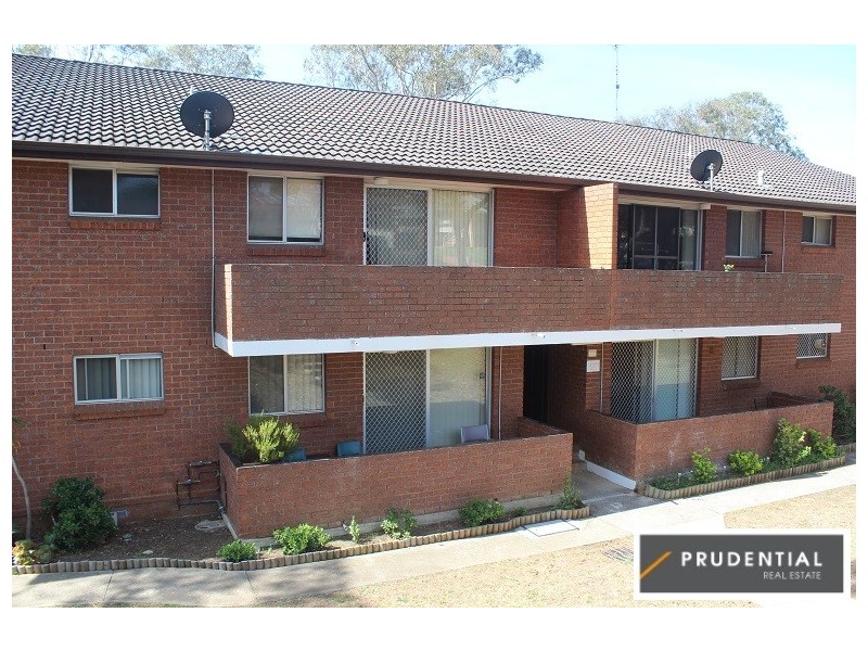 12/18 Westmoreland Rd, Minto NSW 2566