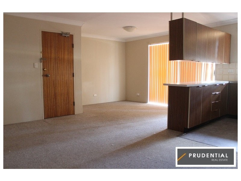 12/18 Westmoreland Rd, Minto NSW 2566