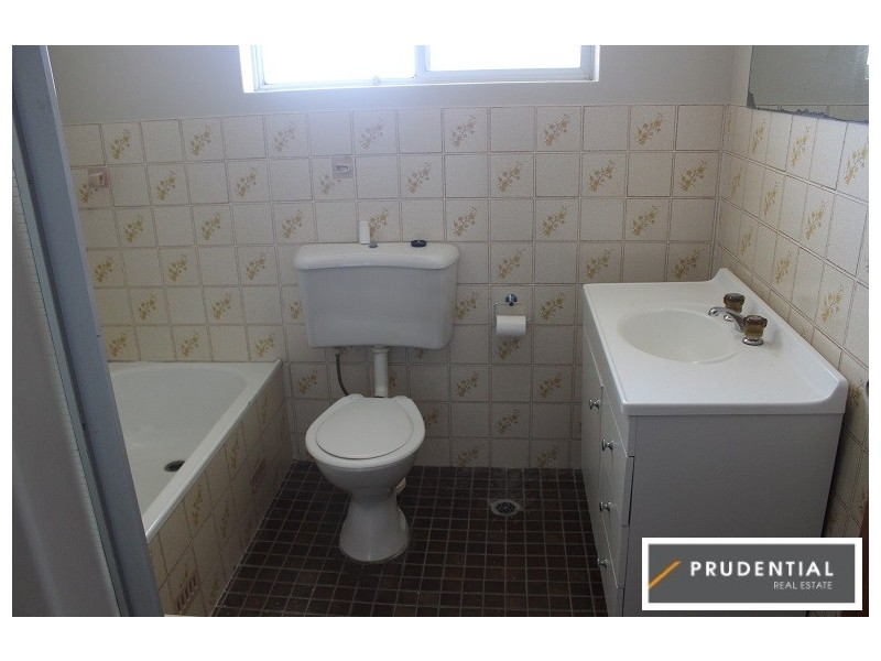 12/18 Westmoreland Rd, Minto NSW 2566