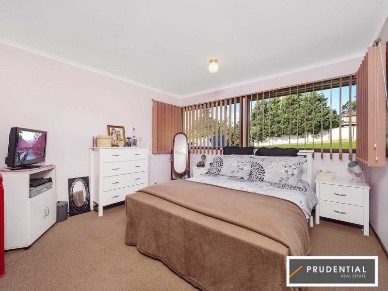15 Marley Street, Ambarvale NSW 2560