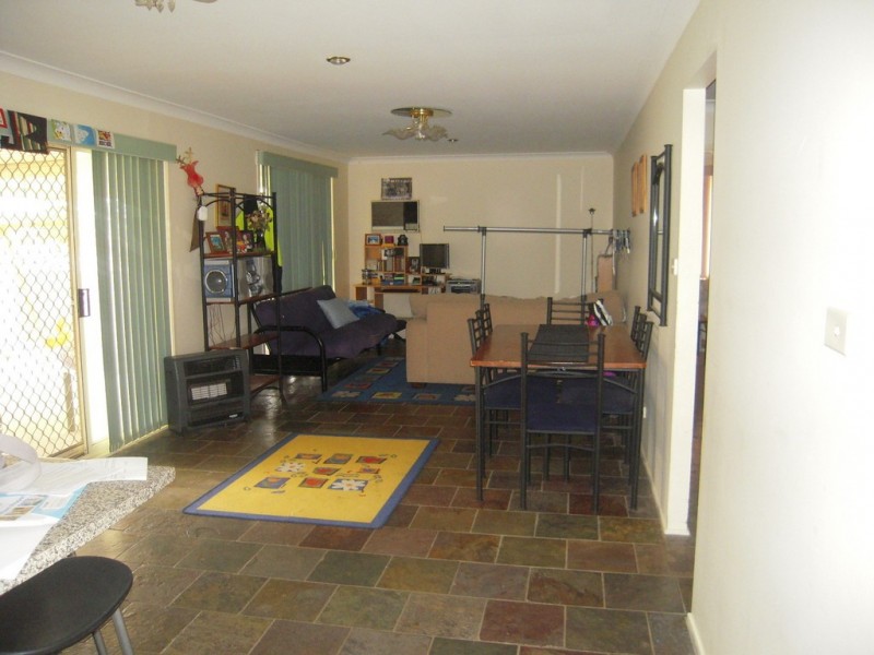 51 Cornelian Ave, Eagle Vale NSW 2558