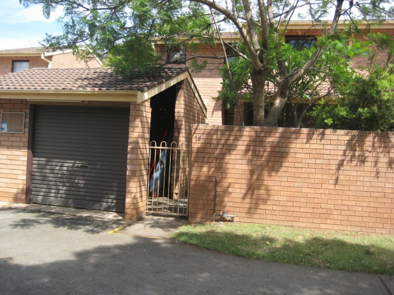 14/42 Woodhouse Drive, Ambarvale NSW 2560