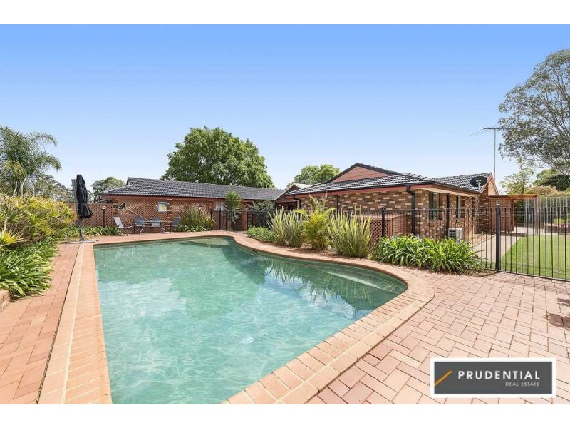 40 Peugeot Drive, Ingleburn NSW 2565