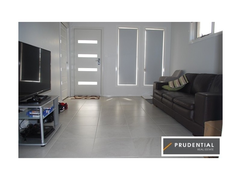 73D Oxford Road, Ingleburn NSW 2565