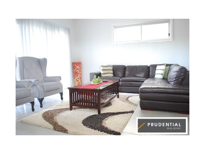 73D Oxford Road, Ingleburn NSW 2565