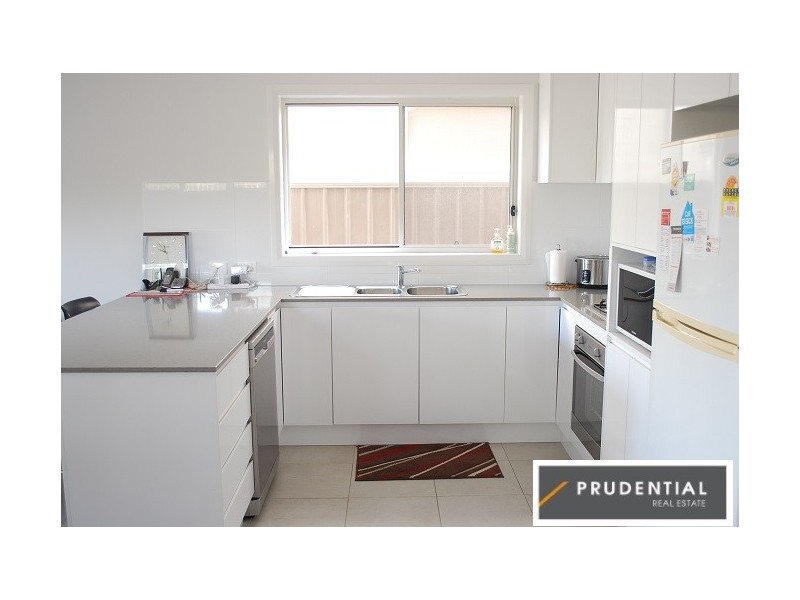 73D Oxford Road, Ingleburn NSW 2565
