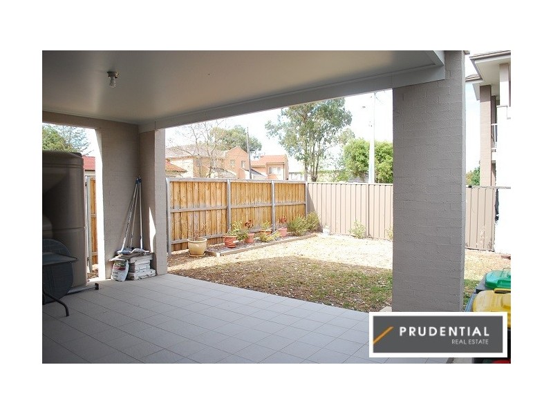 73D Oxford Road, Ingleburn NSW 2565