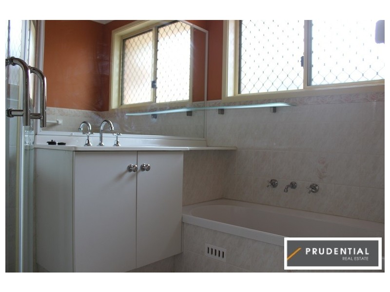 24 Olympus Drive, St Clair NSW 2759