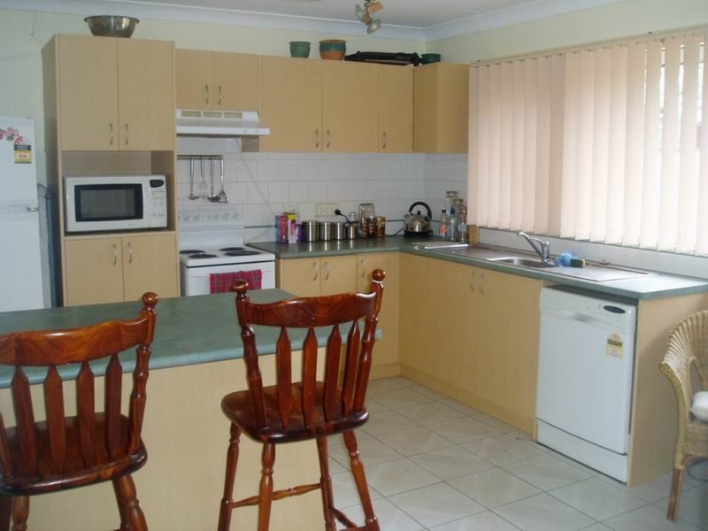 17 Weemala Crescent, Bradbury NSW 2560