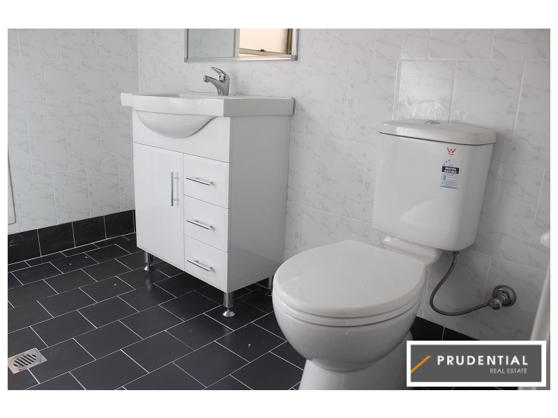 63 Donalbain Crescent, Rosemeadow NSW 2560