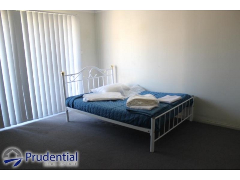 1/5 Wickfield Circuit, Ambarvale NSW 2560