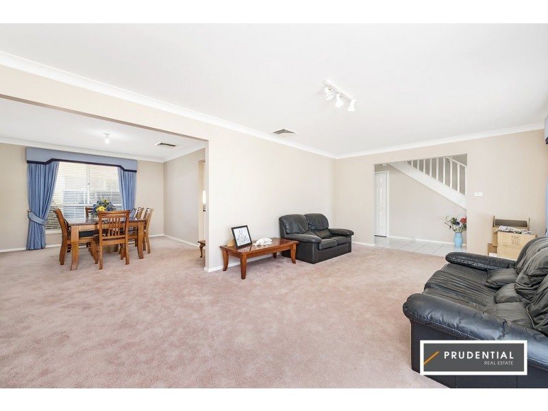 17 Mount Sugarloaf Drive, Glen Alpine NSW 2560