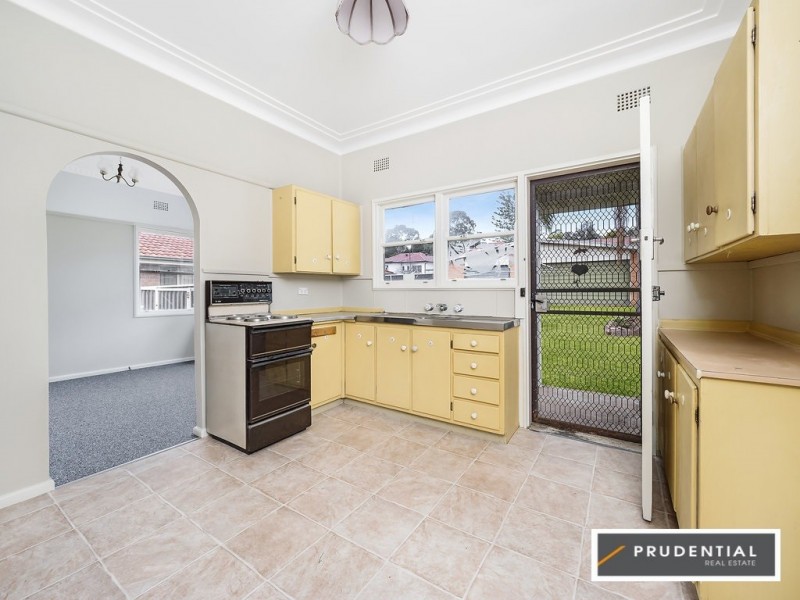 33 High Street, Campbelltown NSW 2560