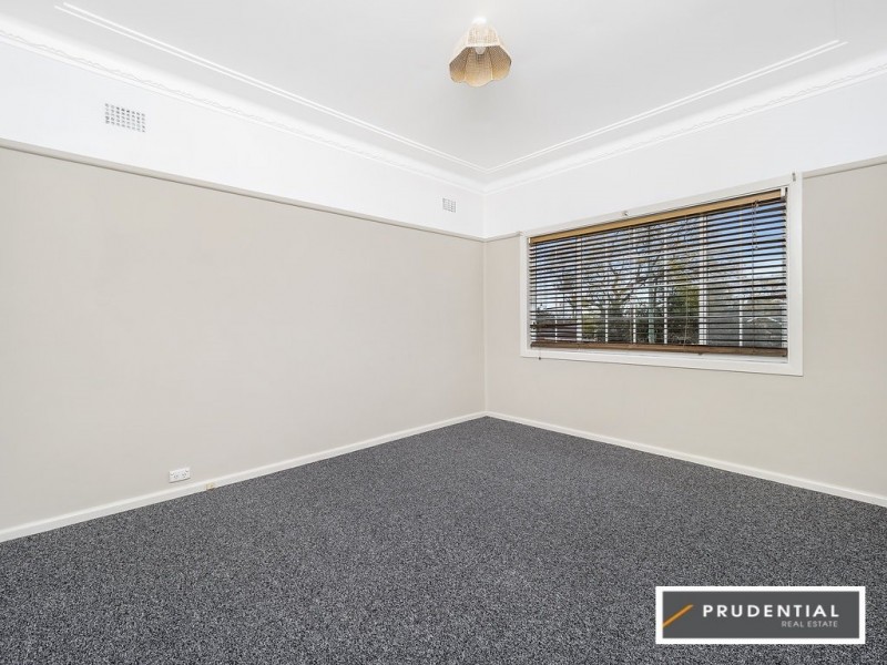 33 High Street, Campbelltown NSW 2560