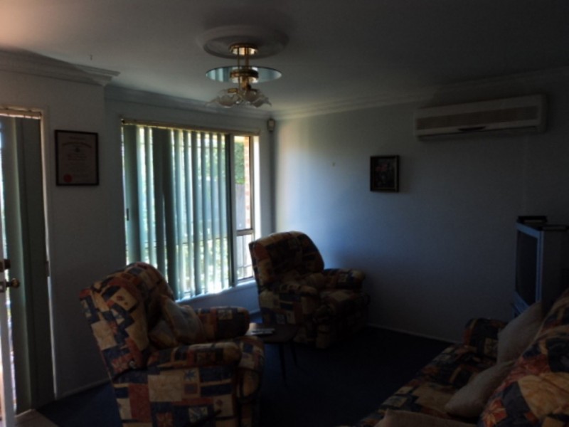 85 Parkholme Circuit, Englorie Park NSW 2560